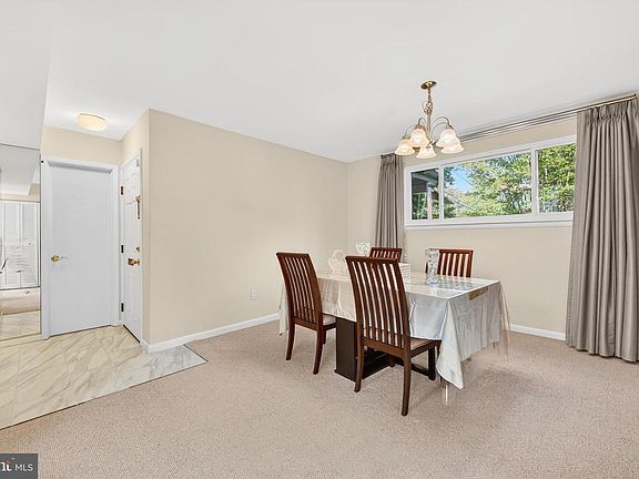 4th image of 914 Kenbrook Ct