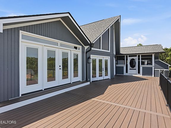 41st image of 401 Gholdston Dr