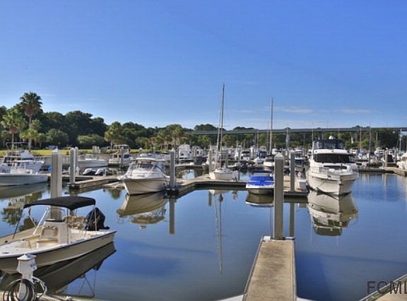 2nd image of 102 Yacht Harbor Dr Unit 371