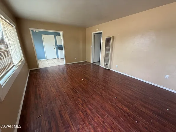 5056 W Avenue K #12, Lancaster, CA 93536