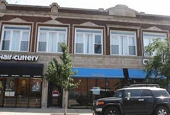 1st image of 5537 N Clark St #1
