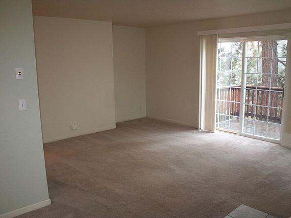 2nd image of 130 SW Westpine Pl APT 5