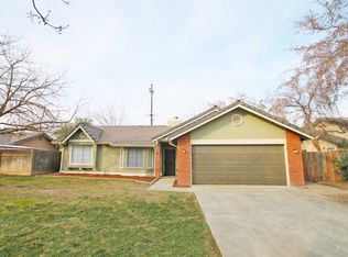 40 Devon Dr, Lemoore, CA 93245