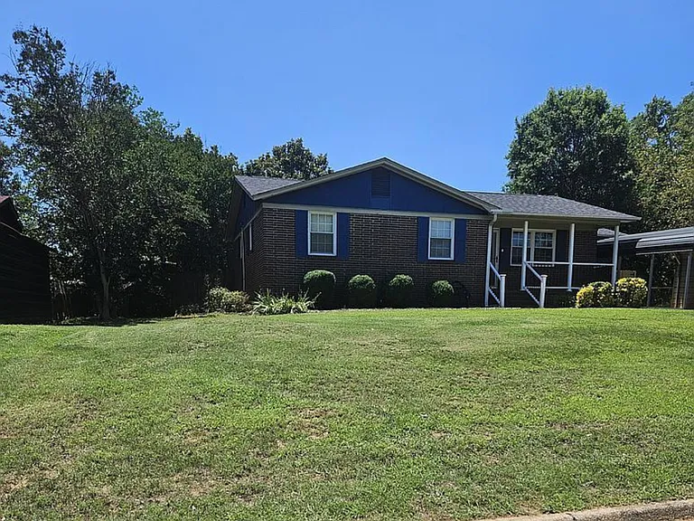 20 Prestbury Dr — Photo 2