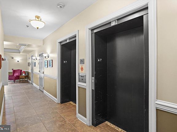 5th image of 902 Macphail Woods Xing APT 3F