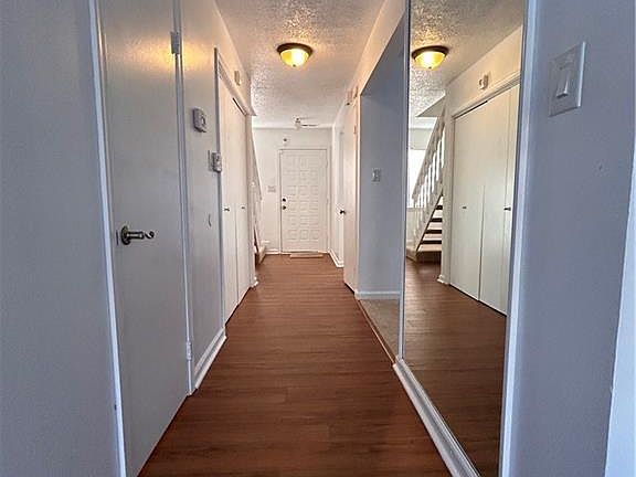 4th image of 3719 Chimney Creek Drive