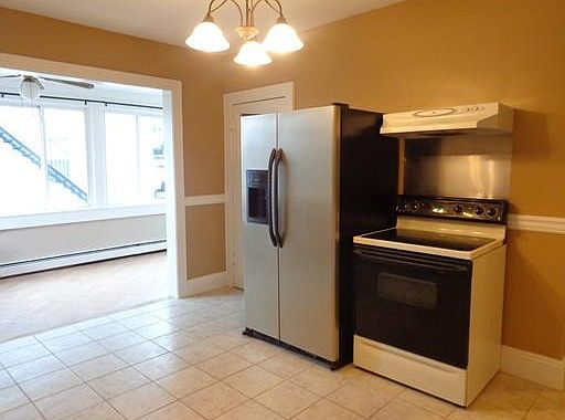 5th image of 60 Margin St APT 2L