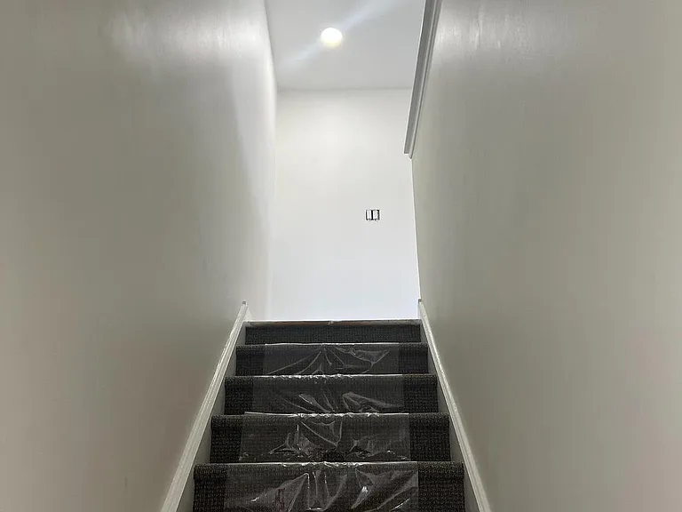 380B Delancey Pl #B — Photo 3