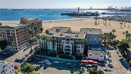 2nd image of 1000 Ocean Blvd #103