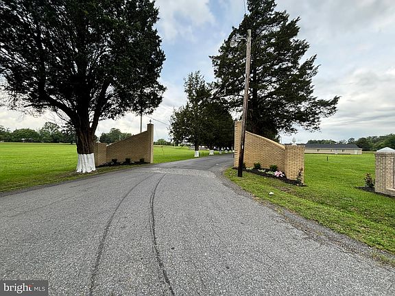 3rd image of 36861 Crestview Dr