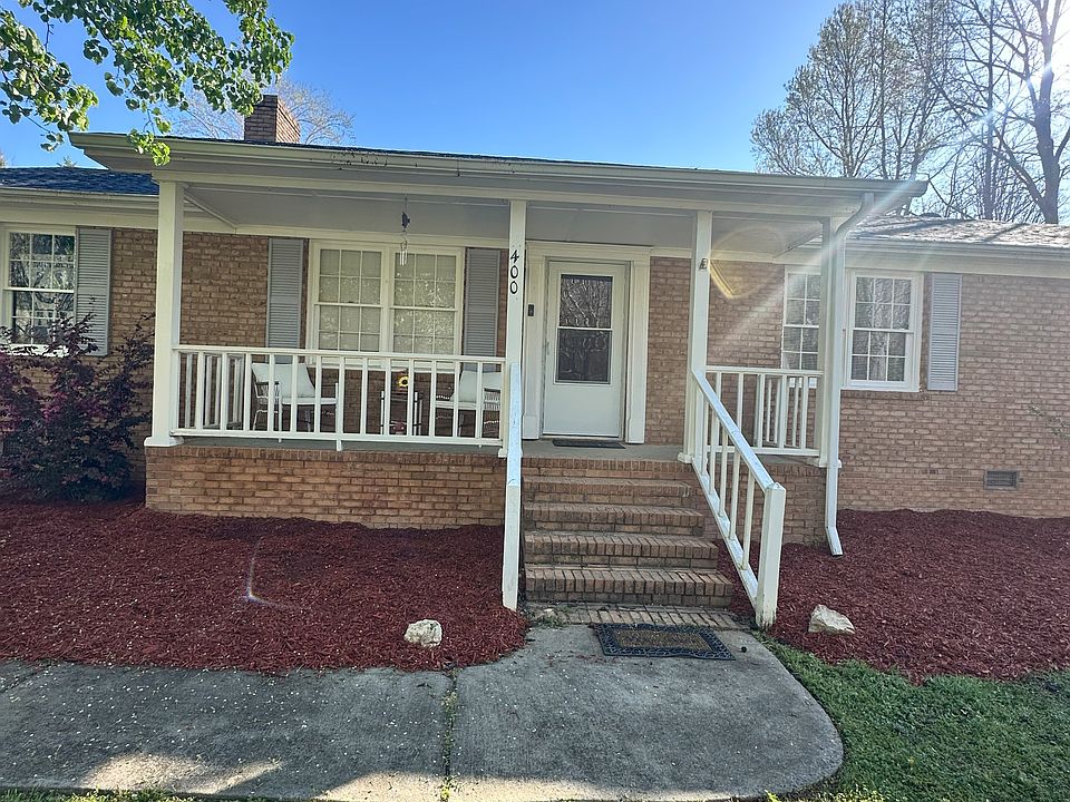 1st image of 400 Wesley Dr