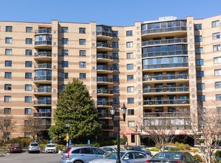 8370 Greensboro Dr APT 705, Mc Lean, VA 22102