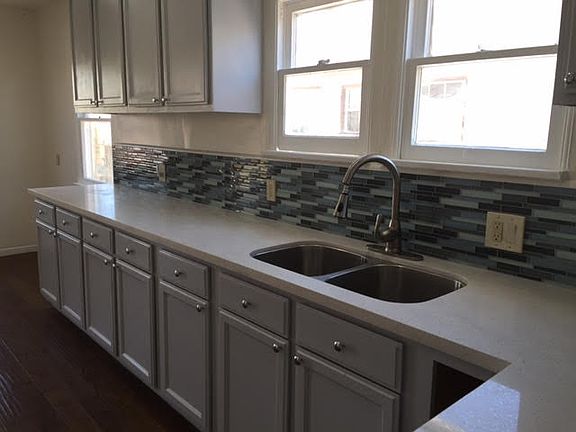 4th image of 1223 W 81st Pl