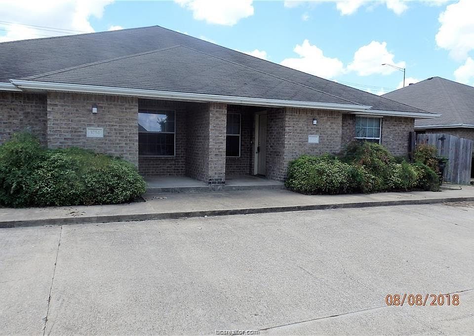 1st image of 3754 Oldenburg Ln