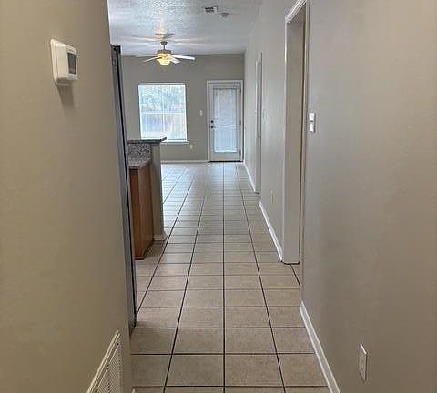 5th image of 13542 Laurel Oaks Ln