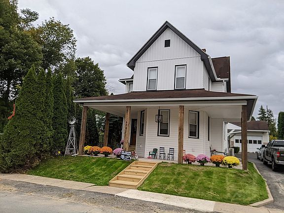 2nd image of 476 E High St