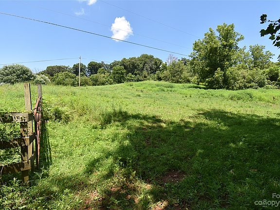 3rd image of 0 Leatherwood Cove Rd