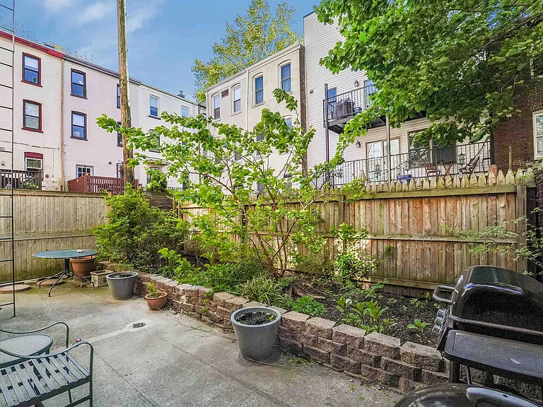 38 W Hamilton Pl #4L — Photo 13