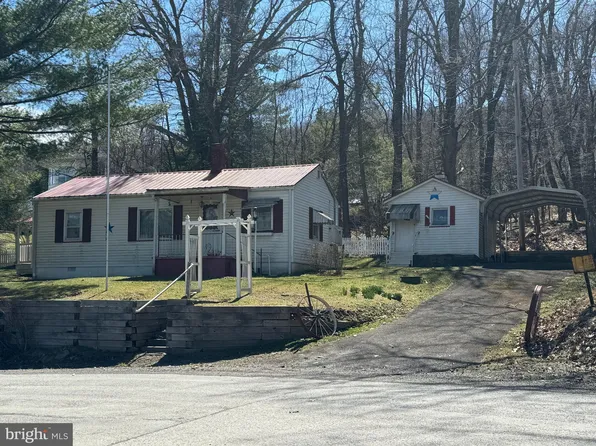 3598 Lake Shore Dr, Oakland, MD 21550