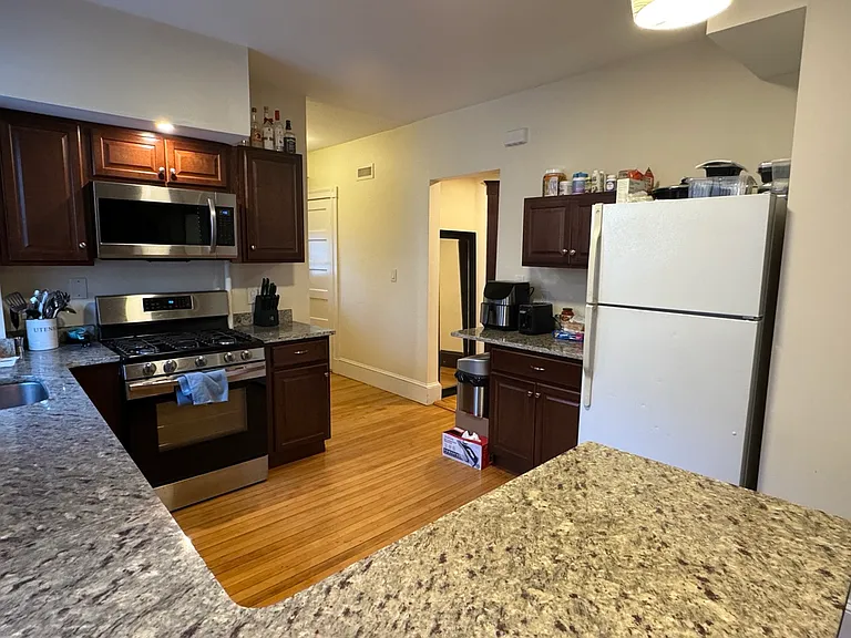 346 Faneuil St #4 — Photo 12