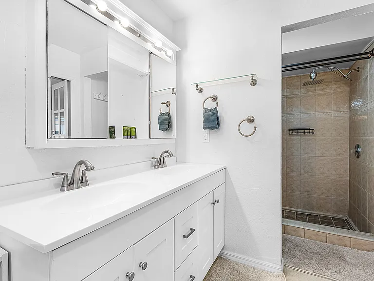 5816 SW 1st Pl — Photo 16