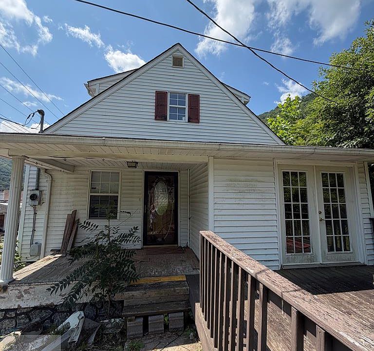 1st image of 900 Ball Ave