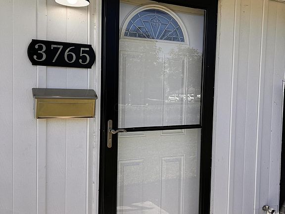 3rd image of 3765 Sheldon Pl