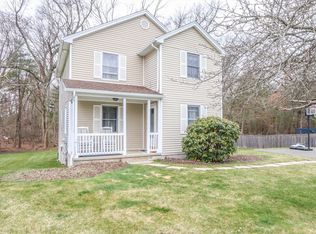 209 Winterset Dr, Springfield, MA 01129