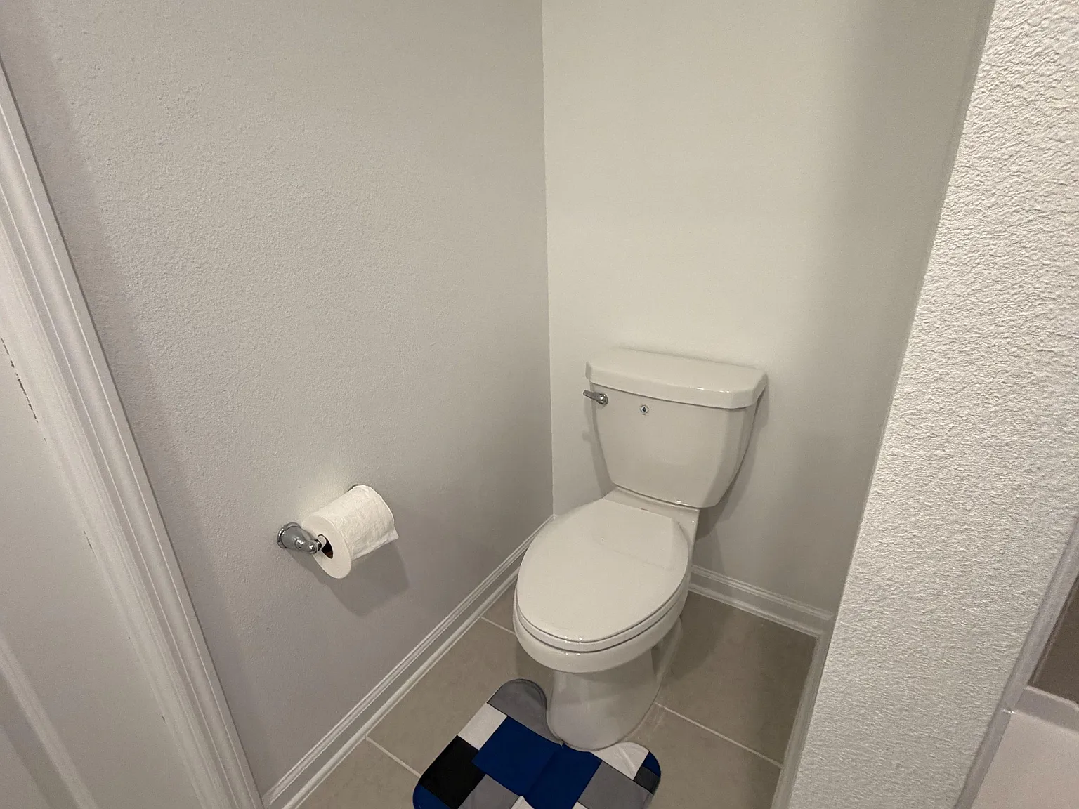 4 bed, 2.5 bath, 1824 sqft, $1,070 — Photo 4