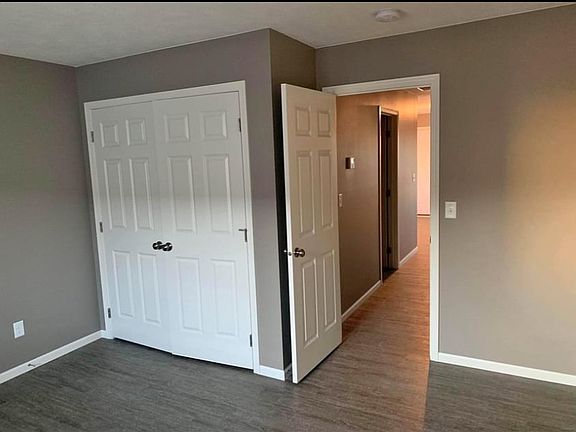 4th image of 1323 Holton Dr #B6