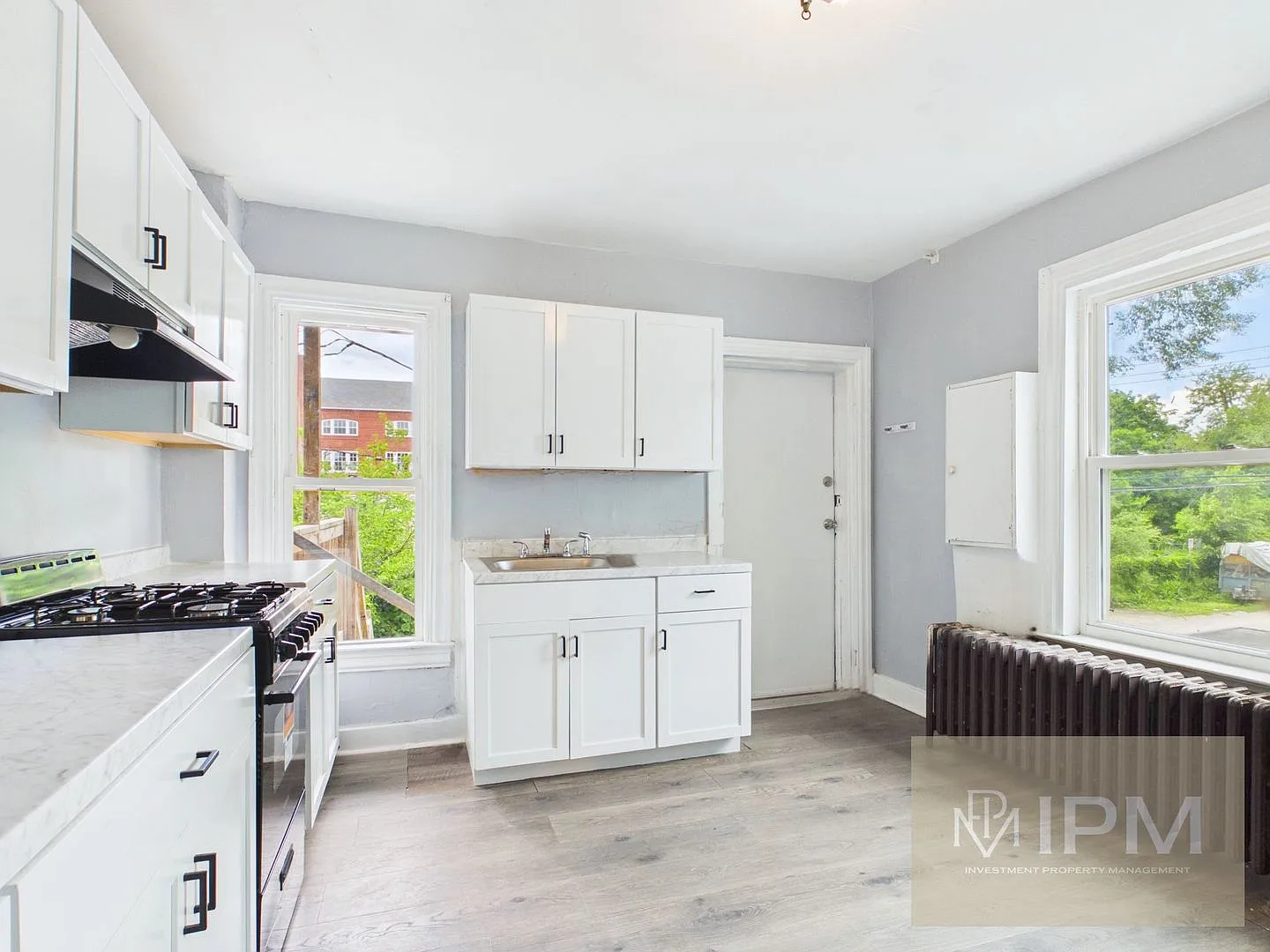 23 E South St — Photo 4
