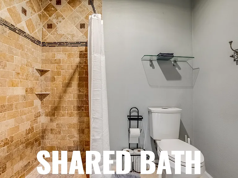2137 S Vallejo St #3 — Photo 6