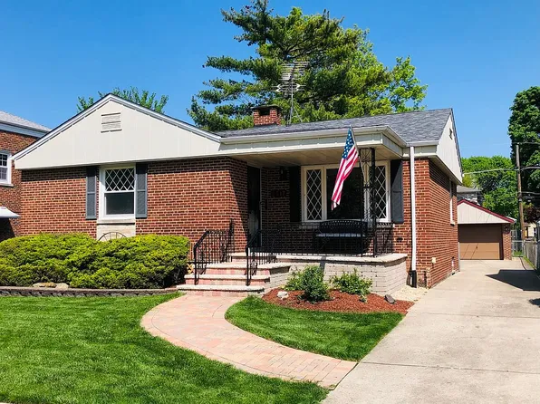 2517 S 7th Ave, North Riverside, IL 60546