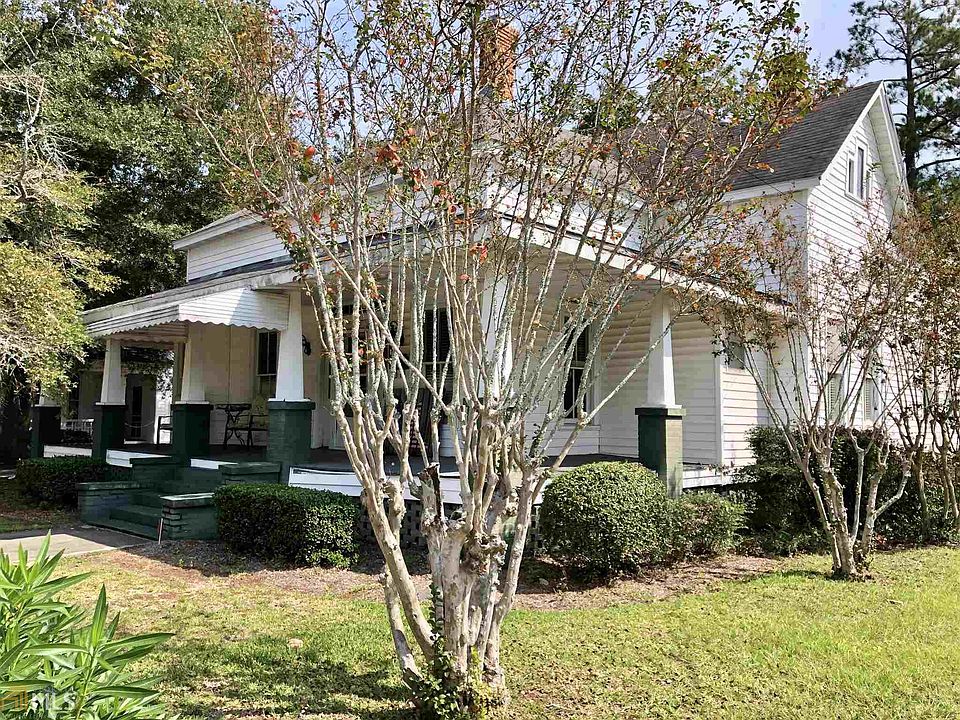 1st image of 110 S Zetterower Ave