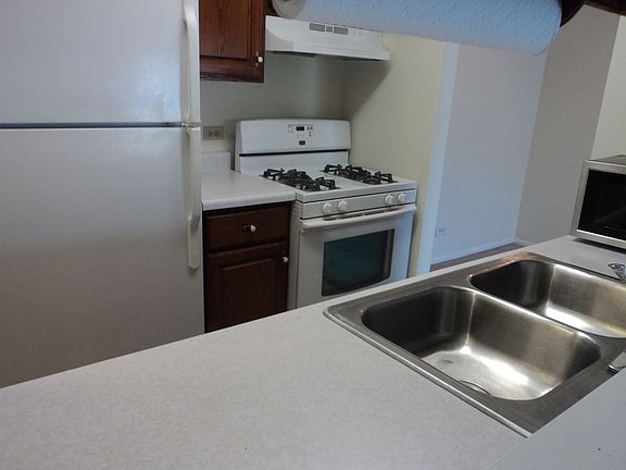 5th image of 333 Grissom Ct #333