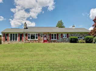 1230 Roths Church Rd, Spring Grove, PA 17362