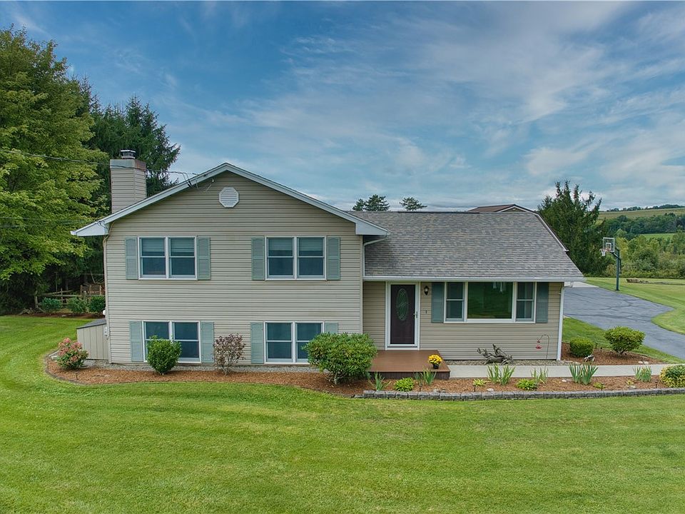 1st image of 127 Brickhouse Rd