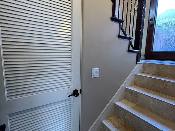 2nd image of 752 Island Ct