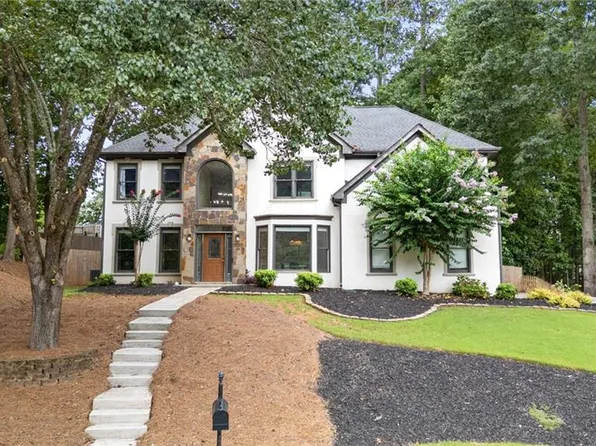 2135 Knightsbridge Way, Alpharetta, GA 30004