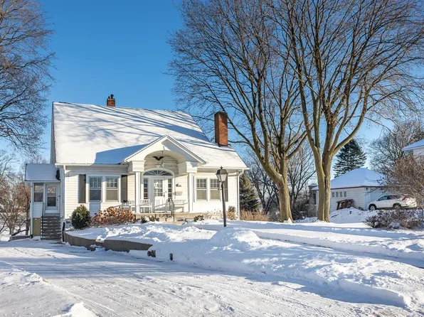 80 Fremont Ave, Dubuque, IA 52003