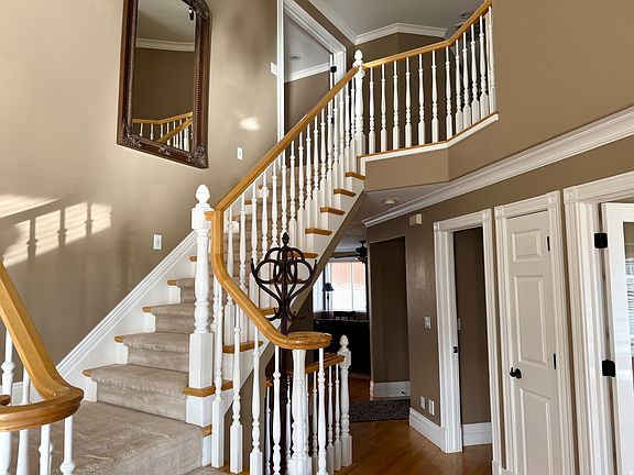 5th image of 695 E 1870 N