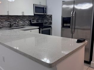 16751 NE 9th Ave APT 210, North Miami Beach, FL 33162