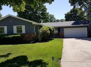 215 S Orr Dr, Normal, IL 61761