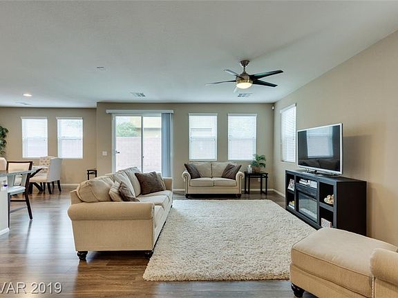 4th image of 633 Little Moon Ave