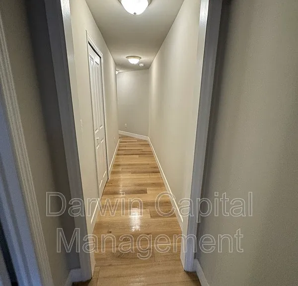 166 East Ave E — Photo 6