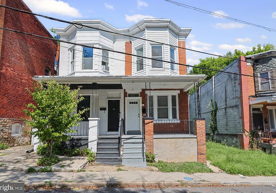1st image of 706 E 43rd St
