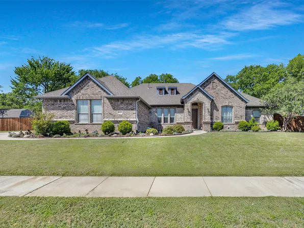 8213 Sayers Ln, North Richland Hills, TX 76182