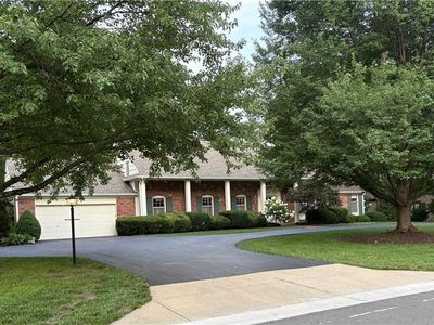 8911 Catalina Dr, Prairie Village, KS, 66207