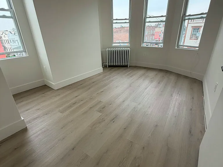 530 W Side Ave #3L — Photo 6