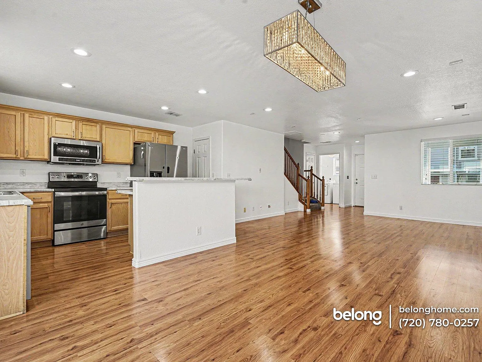 3 bed, 2.5 bath, 1411 sqft, $2,375 — Photo 3